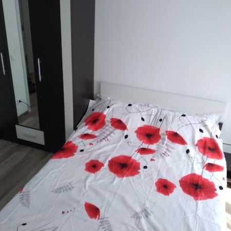 Mony Ared Arad Esterno foto